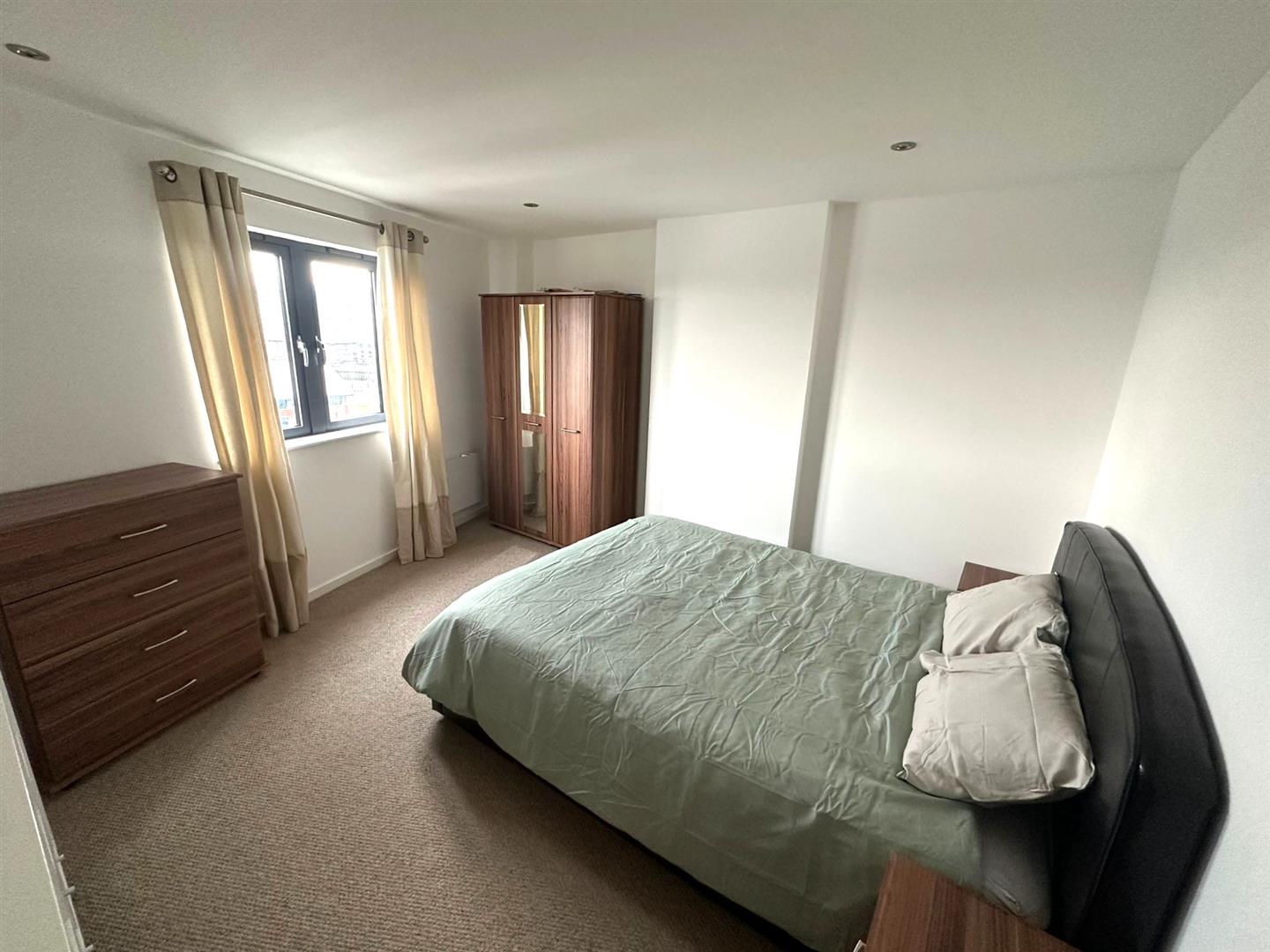 South Quay, Kings Road, Swansea, SA1 8AL